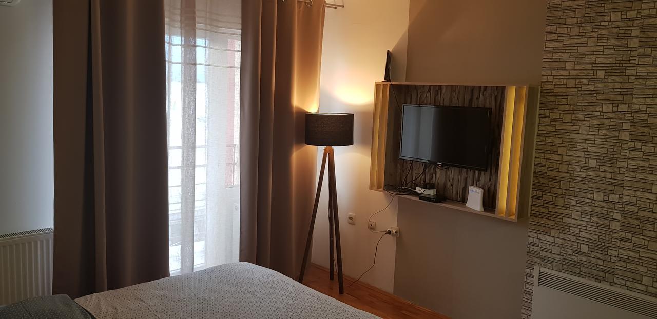Nice Apartment Ni Exterior foto